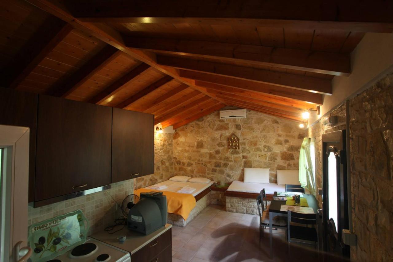 Villa Loulaki Magazia Paxi Arvanitakeika ภายนอก รูปภาพ