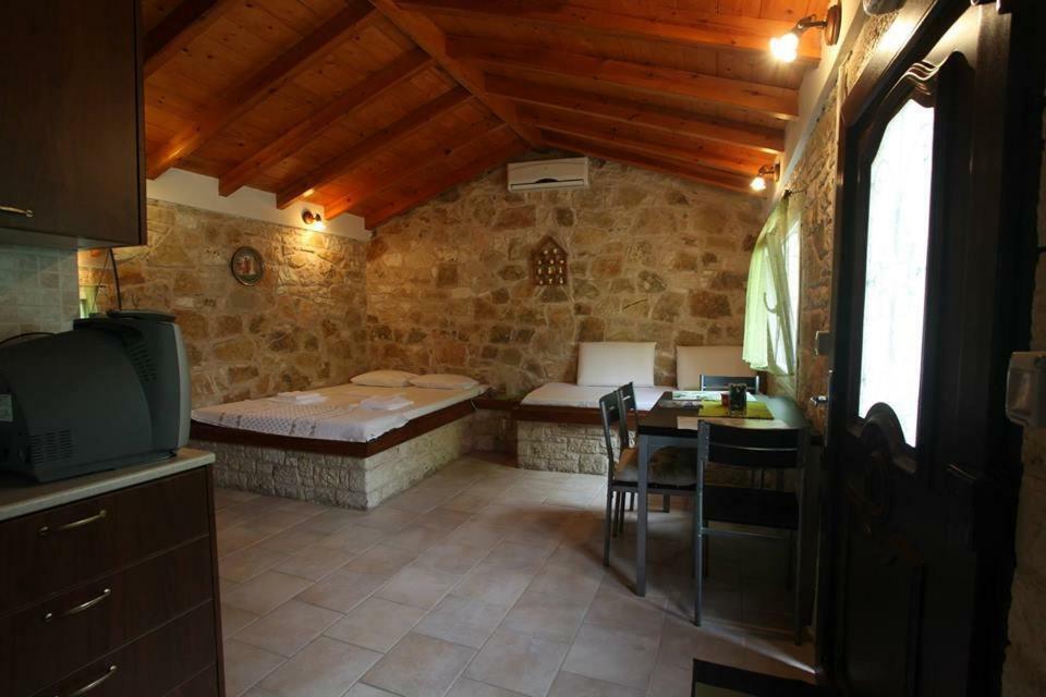 Villa Loulaki Magazia Paxi Arvanitakeika ภายนอก รูปภาพ